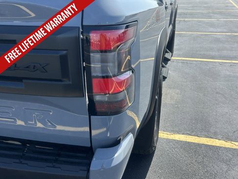 Used 2025 Nissan Frontier PRO-4X w/ Pro Convenience Package AWD/4WD image 13