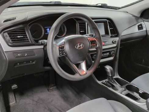 Used 2018 Hyundai Sonata SE image 10