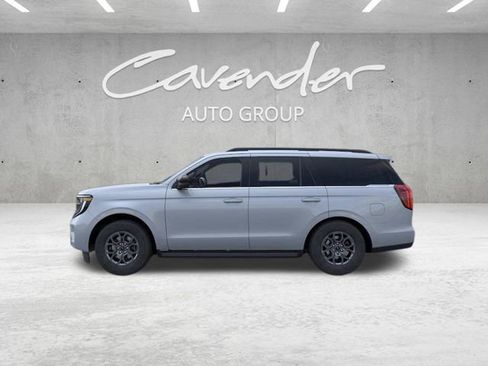 New 2026 Ford Expedition Active RWD image 3