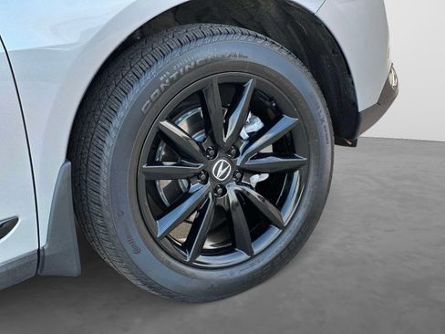 Used 2025 Acura RDX SH-AWD image 7