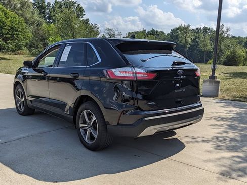 Certified 2023 Ford Edge SEL w/ Convenience Package AWD/4WD image 5