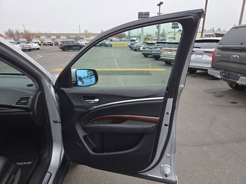 Used 2014 Acura MDX SH-AWD image 18