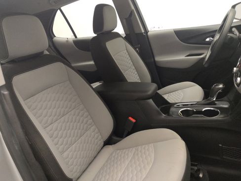 Used 2018 Chevrolet Equinox LS FWD image 21