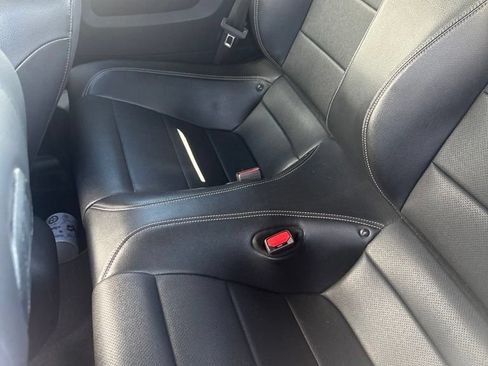 Used 2022 Ford Mustang Premium RWD image 21