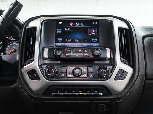 Used 2016 GMC Sierra 2500 SLT w/ Suspension Package, Off-Road image 14