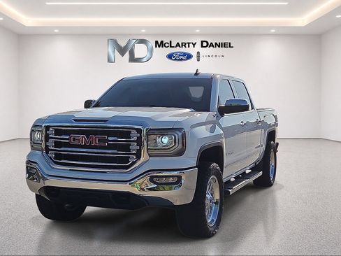 Used 2018 GMC Sierra 1500 SLT w/ SLT Premium Package AWD/4WD image 2