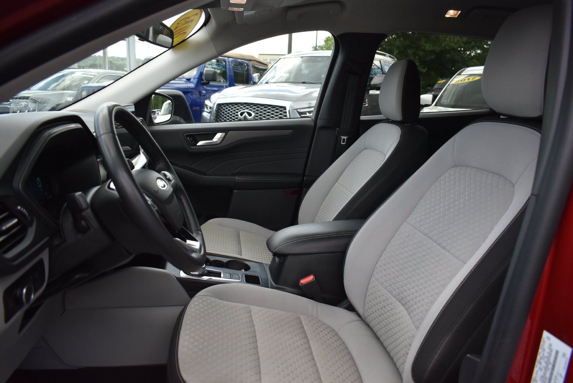 Used 2023 Ford Escape Active w/ Tech Pack #2 FWD image 16