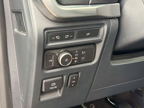 Used 2022 Ford F150 Lariat w/ Equipment Group 502A High image 28