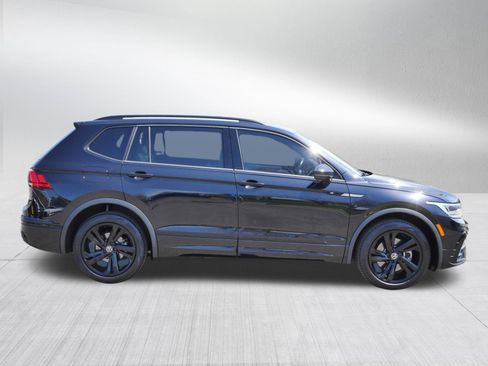 Certified 2023 Volkswagen Tiguan SE R-Line AWD/4WD image 8