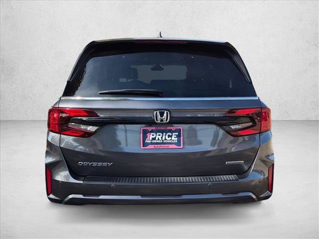Used 2025 Honda Odyssey Touring image 7