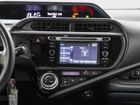 Used 2015 Toyota Prius C One FWD image 14