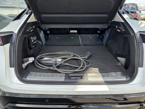 Used 2024 Nissan Ariya AWD image 29