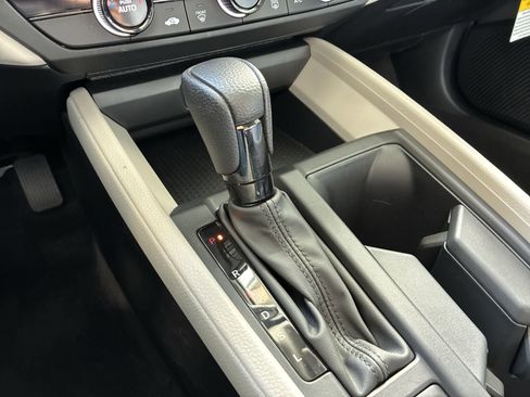 Certified 2025 Honda Accord LX image 32