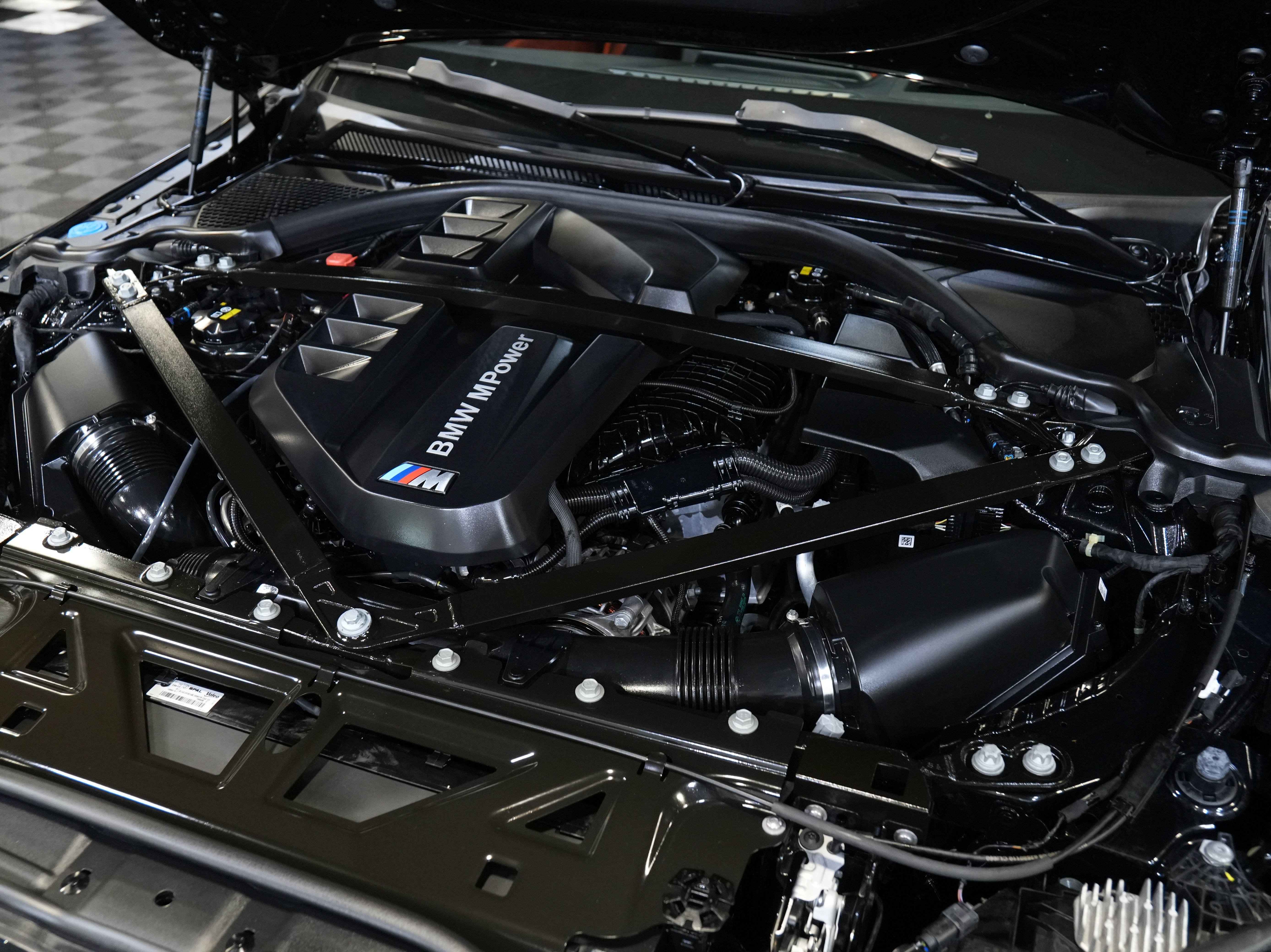 Used 2022 BMW M4 Competition w/ M Carbon Exterior Package RWD image 45