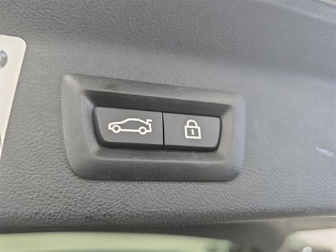 Used 2022 BMW X3 xDrive30i w/ M Sport Package 2 image 27