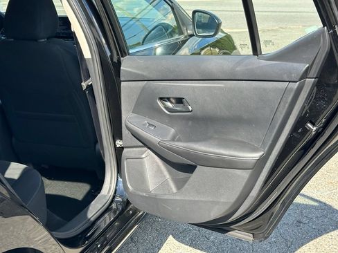 Used 2025 Nissan Sentra SV FWD image 17