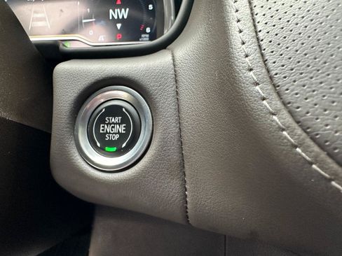 Used 2022 GMC Yukon SLT w/ SLT Premium Package RWD image 46