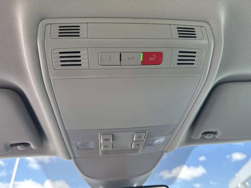 Used 2025 Volkswagen Taos S FWD image 27