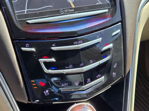 Used 2017 Cadillac XTS Luxury image 24