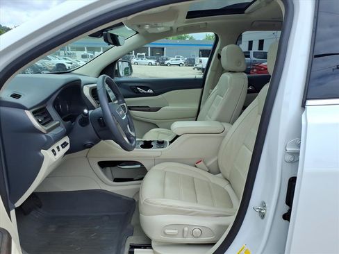 Used 2020 GMC Acadia Denali w/ Denali Ultimate Package AWD/4WD image 11