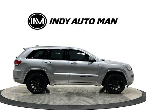Used 2018 Jeep Grand Cherokee Altitude image 4