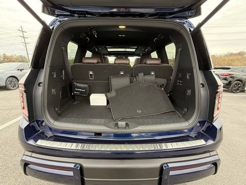 New 2026 Nissan Armada Platinum Reserve image 18