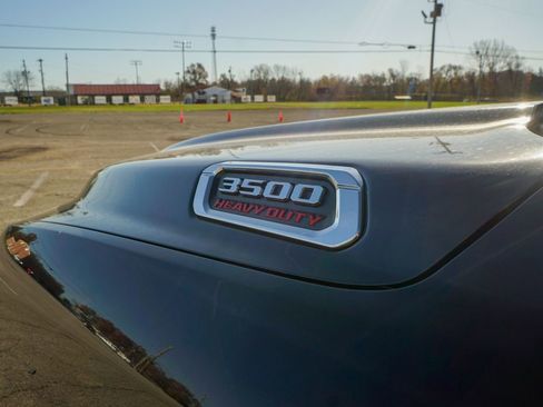 Used 2022 RAM 3500 Tradesman w/ Max Tow Package image 3