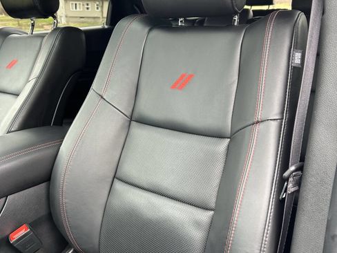 Used 2025 Dodge Durango GT image 24