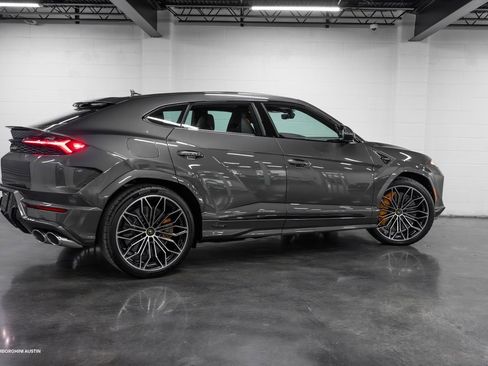 New 2025 Lamborghini Urus SE image 16