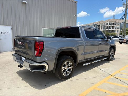 Used 2020 GMC Sierra 1500 SLE w/ SLE Value Package RWD image 8