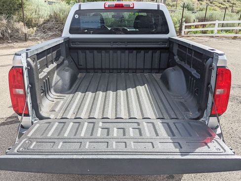 Used 2020 Chevrolet Colorado W/T w/ Custom Special Edition AWD/4WD image 18