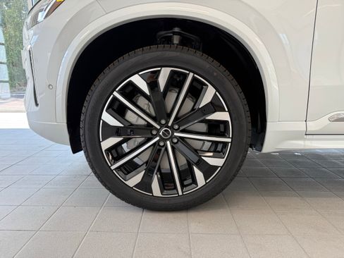 Used 2026 Volvo XC90 B6 Ultra w/ Protection Package image 12