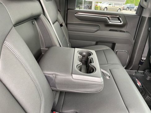New 2026 Chevrolet Silverado 2500 LTZ w/ LTZ Premium Package AWD/4WD image 32