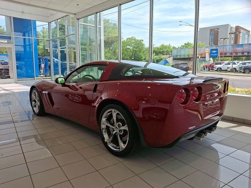 Used 2011 Chevrolet Corvette Grand Sport w/ Preferred Equipment Group RWD image 4