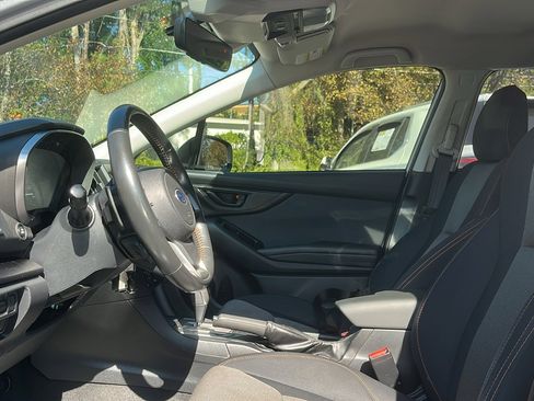 Used 2019 Subaru Crosstrek 2.0i Premium w/ Eyesight System image 12