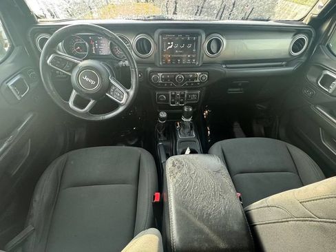 Used 2020 Jeep Wrangler Unlimited Sahara AWD/4WD image 12