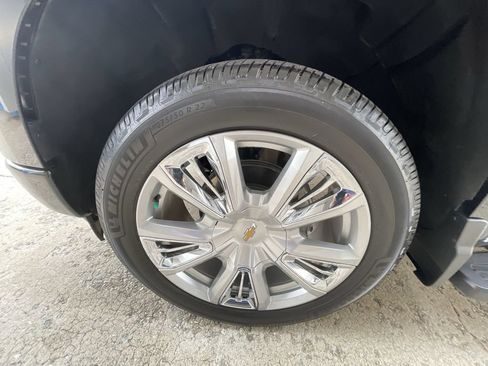 Certified 2023 Chevrolet Silverado 1500 High Country w/ High Country Premium Package AWD/4WD image 33