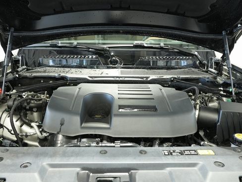 Used 2025 Land Rover Defender 110 X image 12