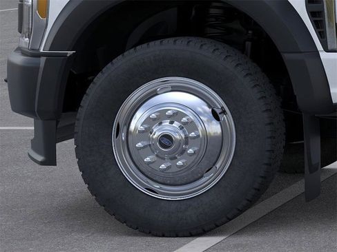 New 2025 Ford F550 4x4 Supercab Super Duty image 19
