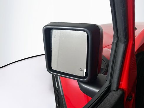 Used 2025 Jeep Wrangler Sahara w/ Safety Group image 16