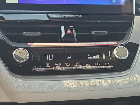 New 2026 Toyota Corolla SE w/ SE Package FWD image 24
