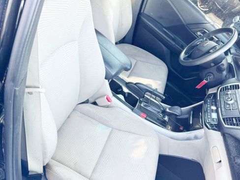 Used 2017 Honda Accord LX image 10