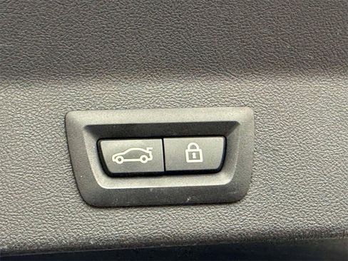 Used 2022 BMW X3 xDrive30i w/ Convenience Package image 17