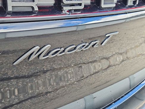 Certified 2025 Porsche Macan Turbo image 5