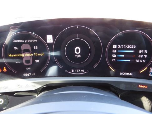 Used 2024 Porsche Taycan image 21