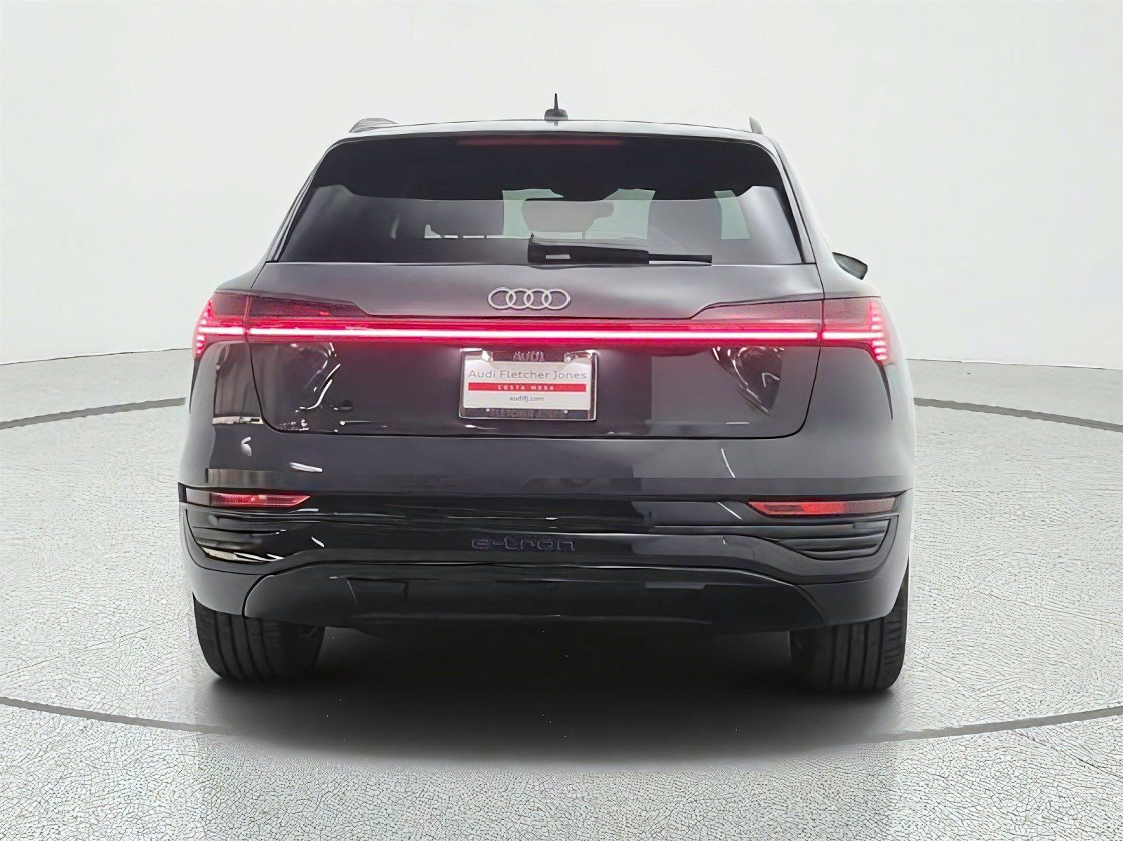 Used 2024 Audi Q8 e-tron Premium AWD/4WD image 6