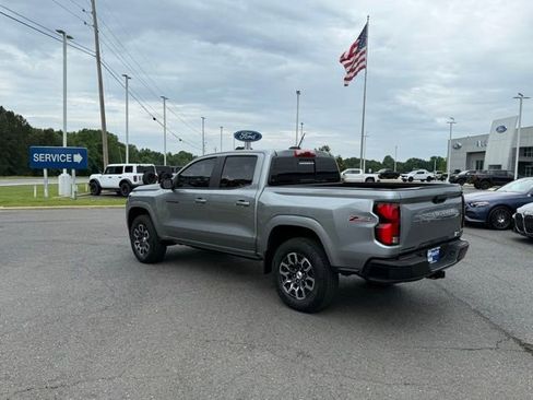Used 2023 Chevrolet Colorado Z71 w/ Z71 Convenience Package 2 AWD/4WD image 4