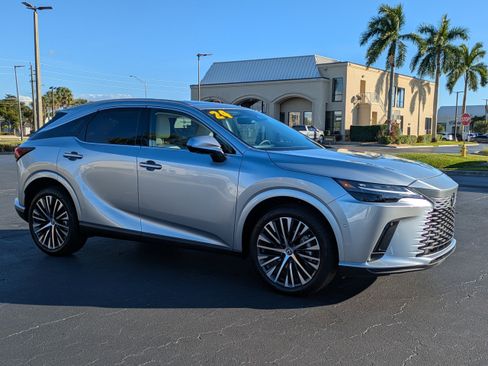 Used 2024 Lexus RX 350 Premium Plus w/ Convenience Package image 7