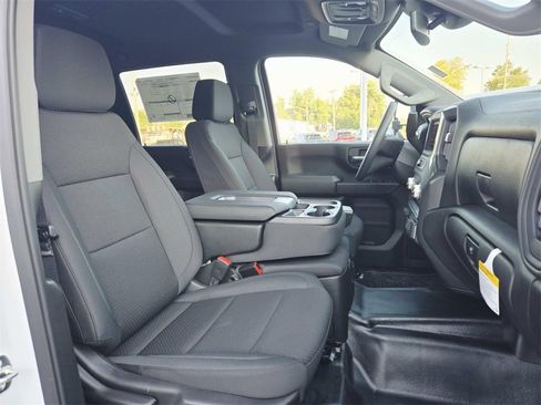 New 2025 GMC Sierra 3500 Pro w/ Convenience Package image 16