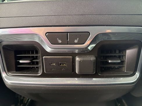 Used 2019 GMC Sierra 1500 SLT image 21